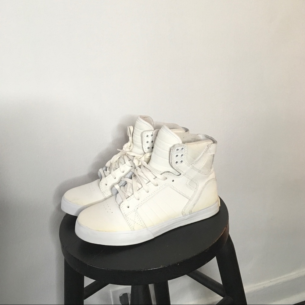 Supra Skytop